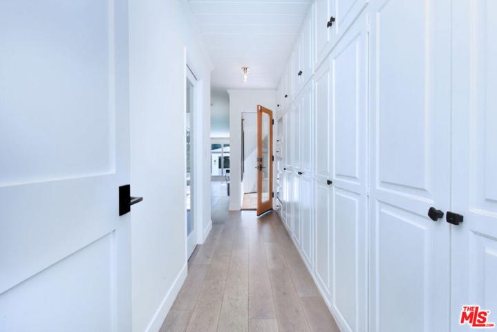 4678 White Oak Avenue, Encino, California 91316