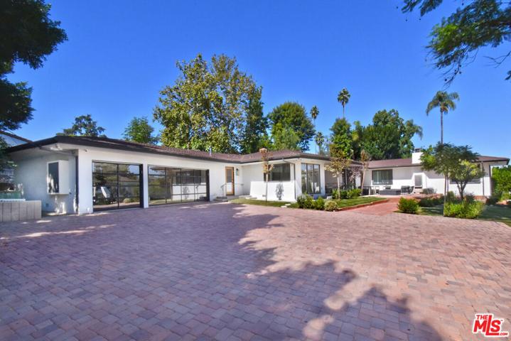 4678 White Oak Avenue, Encino, California 91316