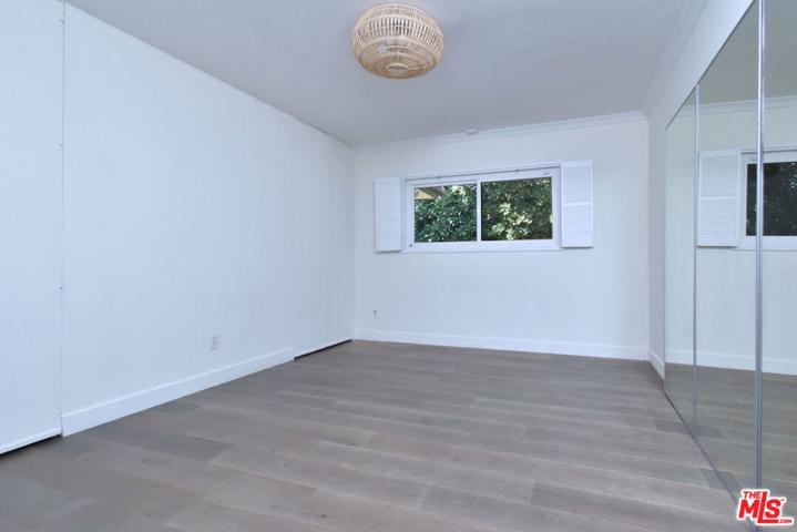 4678 White Oak Avenue, Encino, California 91316