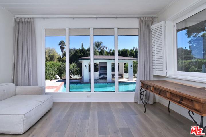 4678 White Oak Avenue, Encino, California 91316