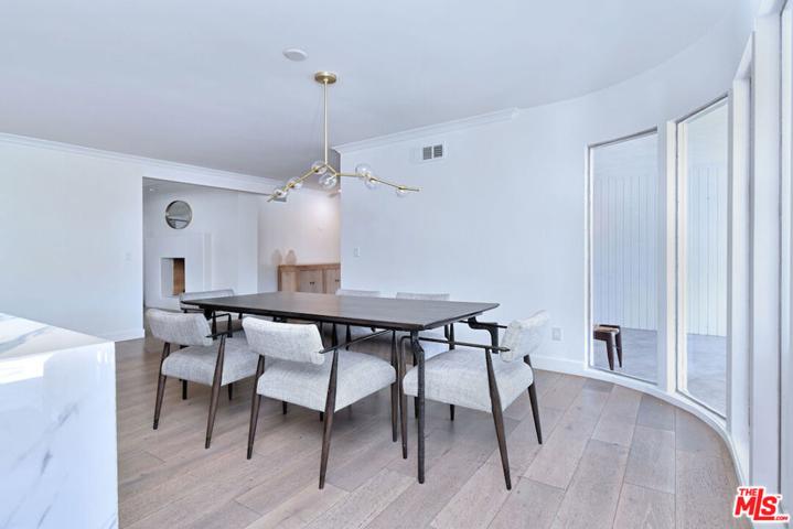 4678 White Oak Avenue, Encino, California 91316