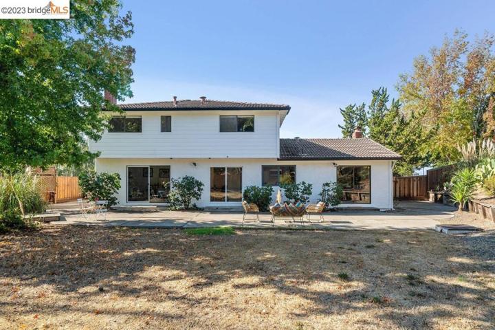 7 Snowdrift Ct, Richmond, California 94803