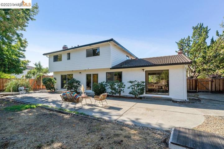 7 Snowdrift Ct, Richmond, California 94803