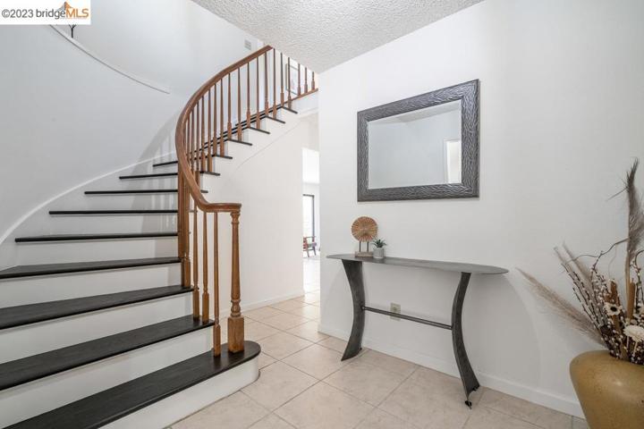 7 Snowdrift Ct, Richmond, California 94803
