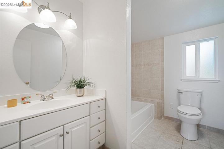 7 Snowdrift Ct, Richmond, California 94803