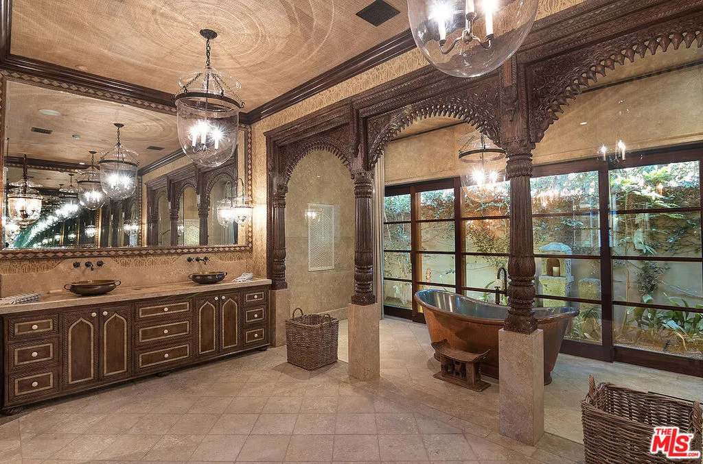 24834 Pacific Coast Highway, Malibu, California 90265 home-pic-11