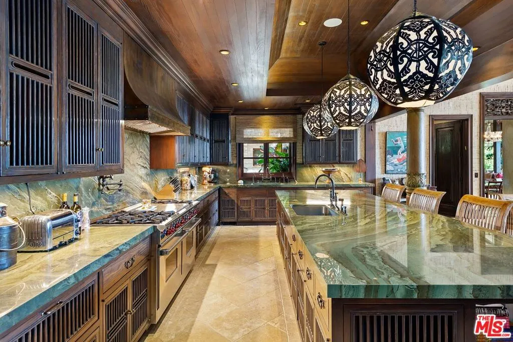 24834 Pacific Coast Highway, Malibu, California 90265 home-pic-16