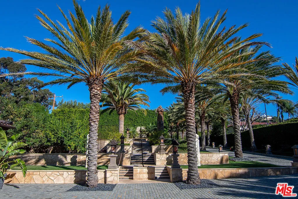 24834 Pacific Coast Highway, Malibu, California 90265 home-pic-42
