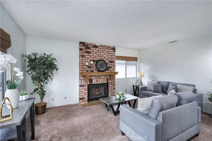 14927 Leffingwell Road 22, Whittier, California 90604
