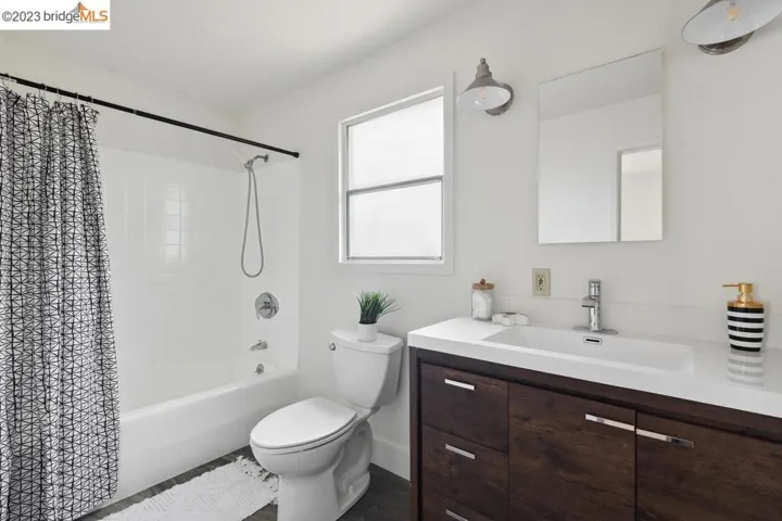 5709 Sacramento Ave, Richmond, California 94804