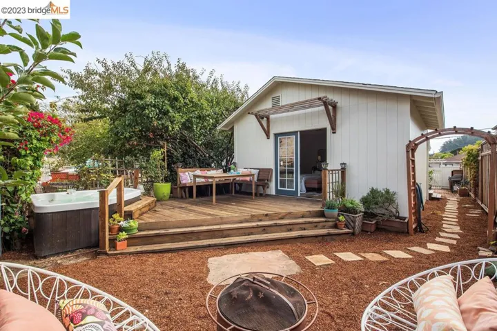 5709 Sacramento Ave, Richmond, California 94804