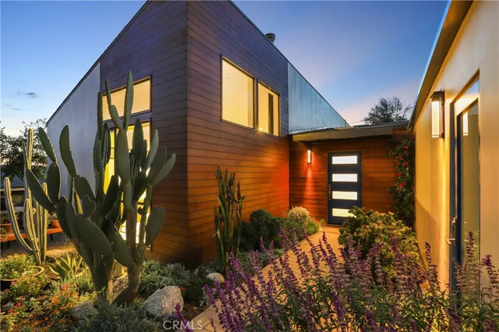 491 Grove Street, Sierra Madre, California 91024