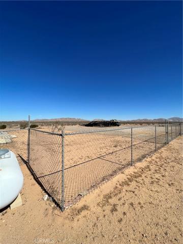 21050 Cordova Road, Apple Valley, California 92307