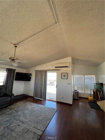 21050 Cordova Road, Apple Valley, California 92307