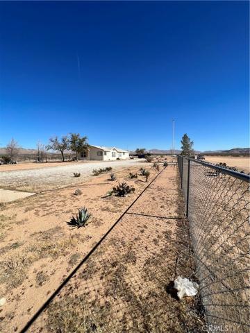 21050 Cordova Road, Apple Valley, California 92307