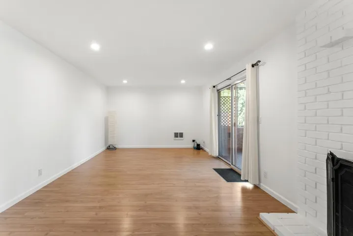 99 E Middlefield Road 41, Mountain View, California 94043