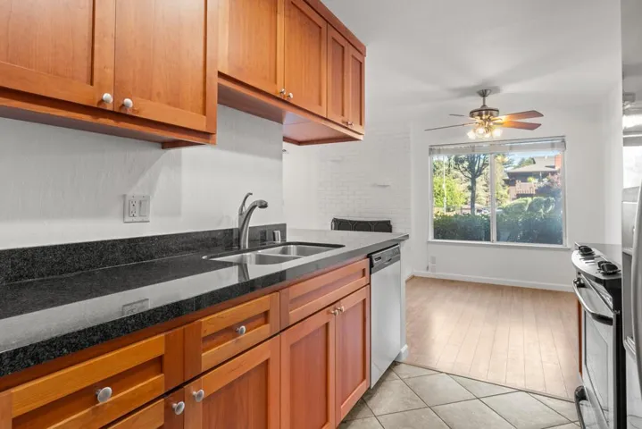 99 E Middlefield Road 41, Mountain View, California 94043