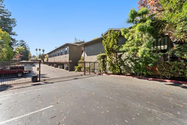 99 E Middlefield Road 41, Mountain View, California 94043