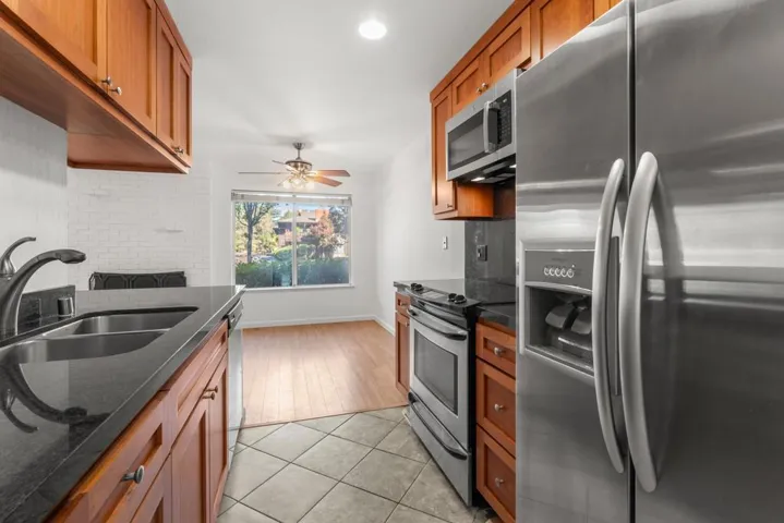 99 E Middlefield Road 41, Mountain View, California 94043