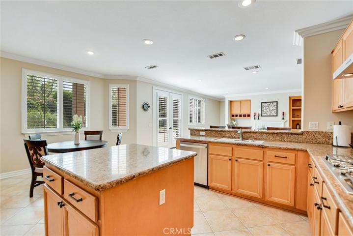 336 Villafranca Street, Corona, California 92879