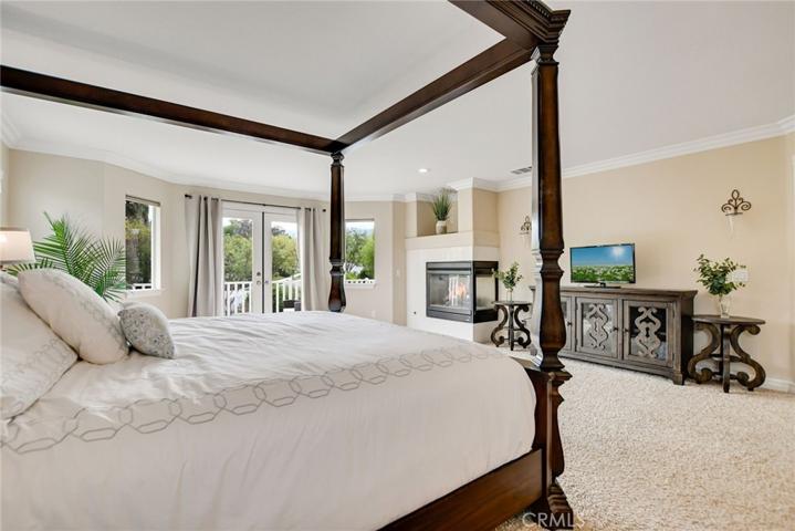 336 Villafranca Street, Corona, California 92879