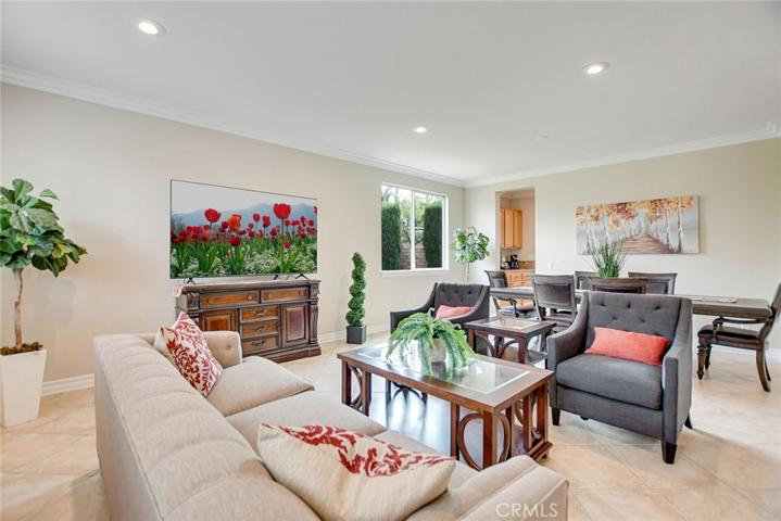 336 Villafranca Street, Corona, California 92879