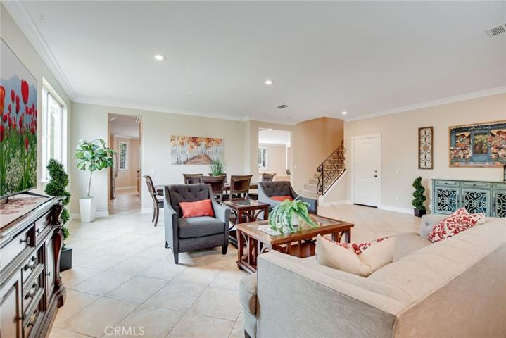 336 Villafranca Street, Corona, California 92879