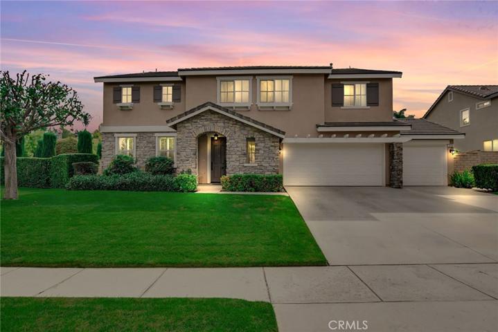 336 Villafranca Street, Corona, California 92879