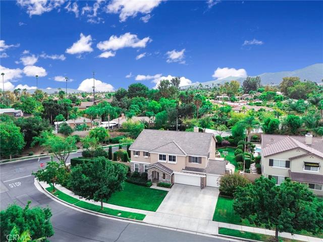 336 Villafranca Street, Corona, California 92879