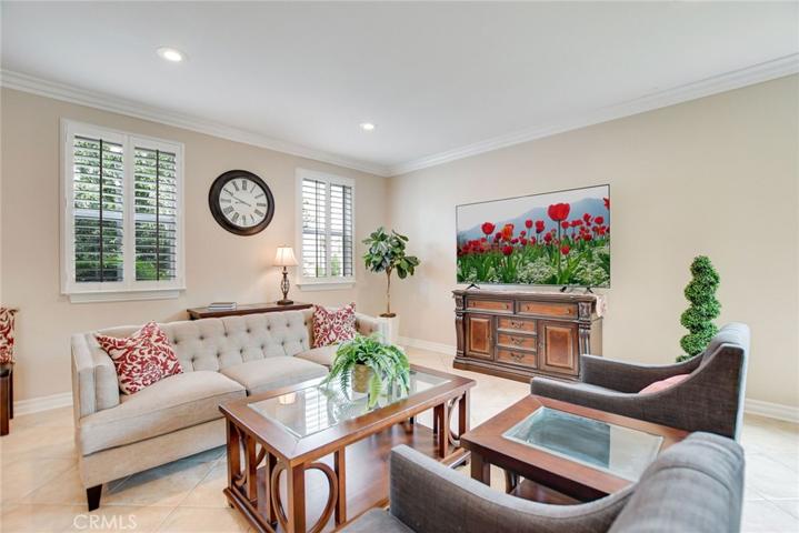 336 Villafranca Street, Corona, California 92879