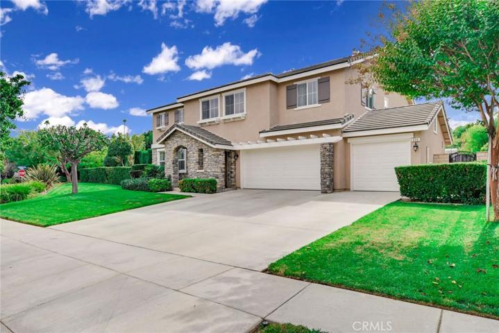 336 Villafranca Street, Corona, California 92879