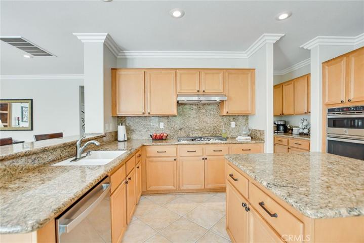 336 Villafranca Street, Corona, California 92879