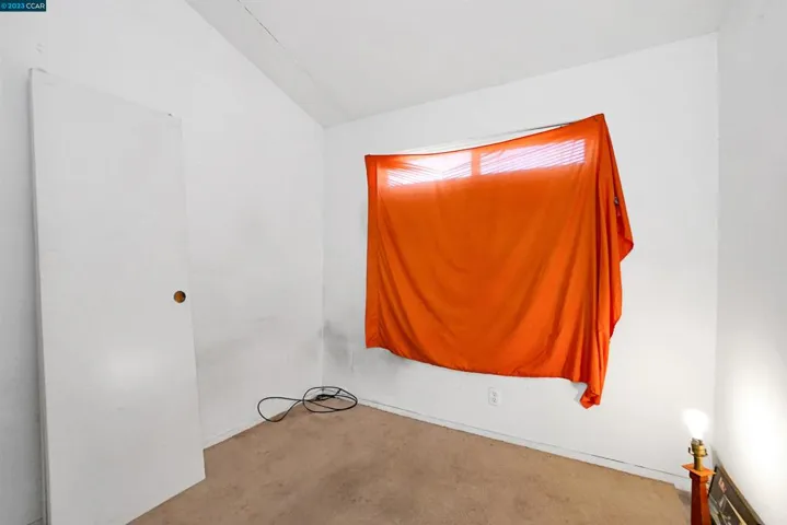 414 Douglas Ave, Oakland, California 94603