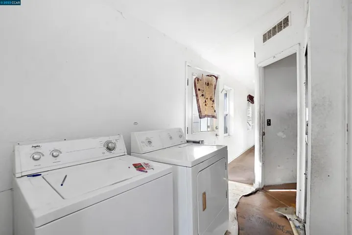 414 Douglas Ave, Oakland, California 94603