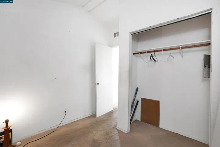 414 Douglas Ave, Oakland, California 94603