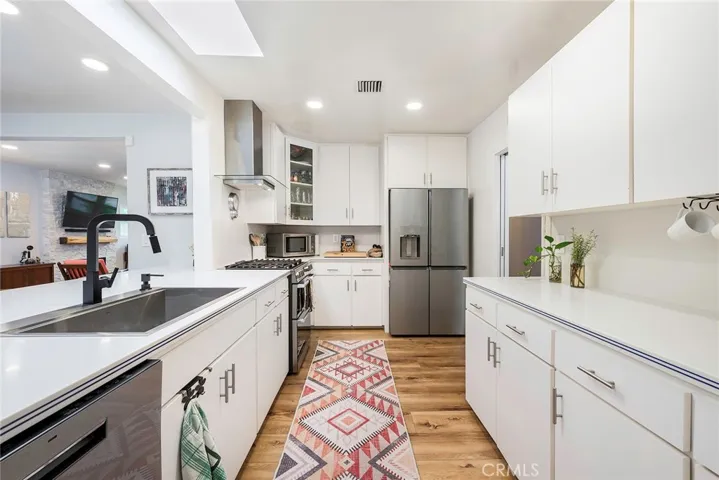 All new appliances, recessed lights in the kitchen. Laundry off the kitchen.