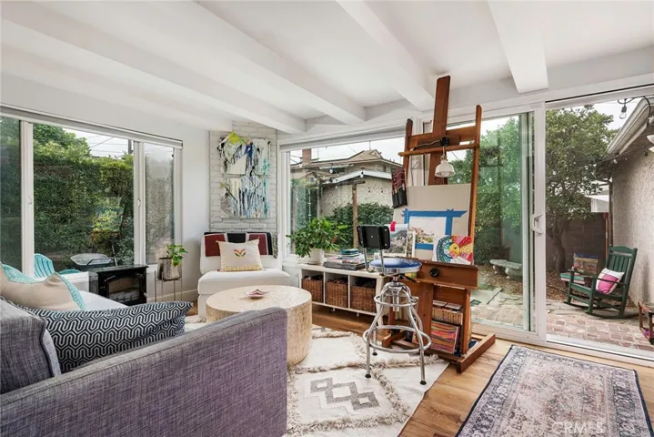 Sun room off of the dinning room, in addition to the squarefootage.