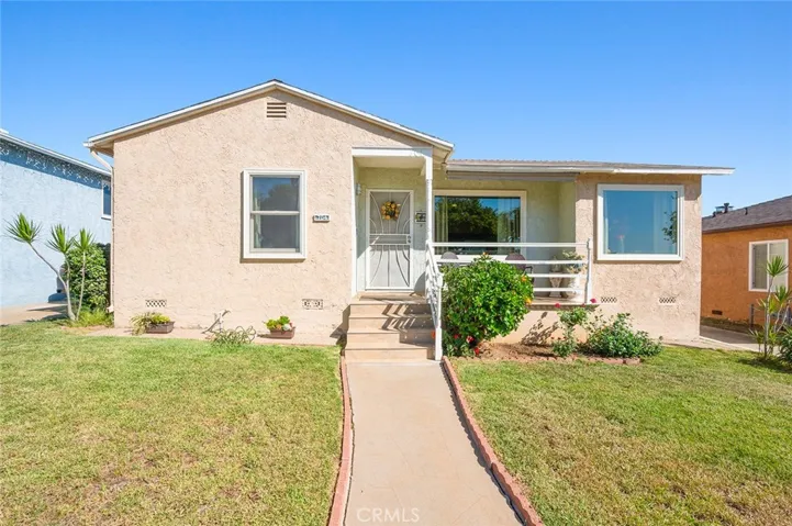 704 N Via Val Verde, Montebello, California 90640