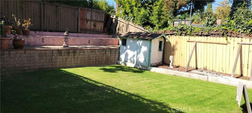 2nd level yard