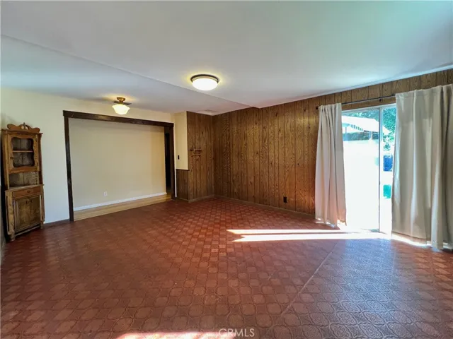 Family room/3rd bedroom
