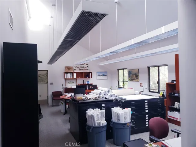 Workstation (East)