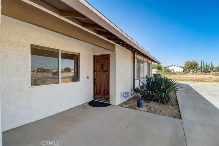 14529 La Brisa Road, Victorville, California 92392