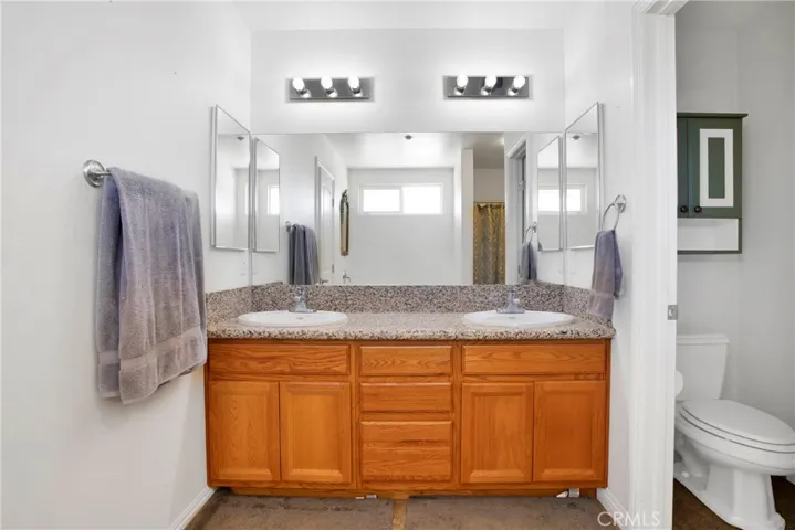 10570 Riggins Road, Phelan, California 92371