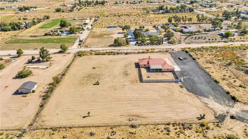 10570 Riggins Road, Phelan, California 92371