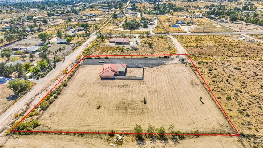 10570 Riggins Road, Phelan, California 92371