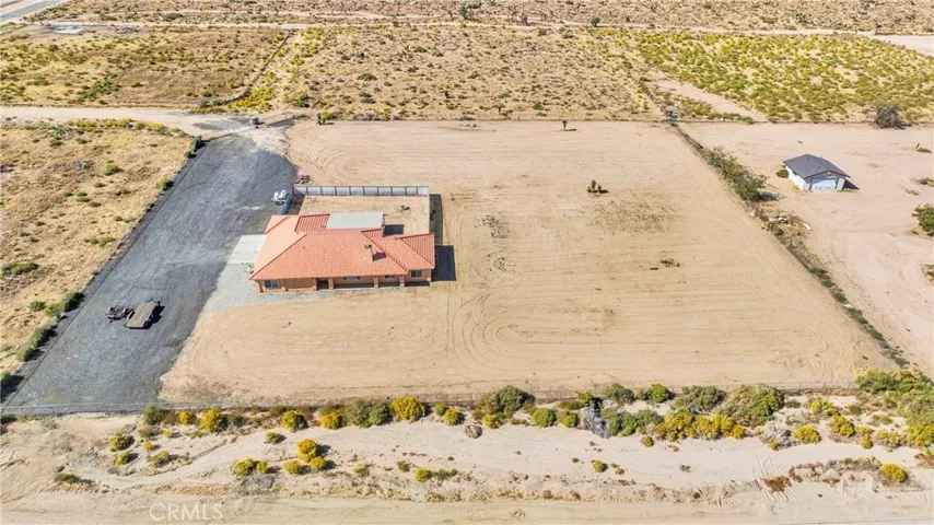 10570 Riggins Road, Phelan, California 92371