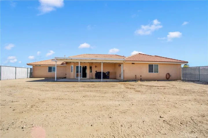 10570 Riggins Road, Phelan, California 92371