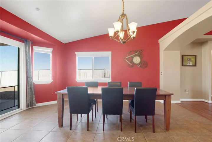 10570 Riggins Road, Phelan, California 92371