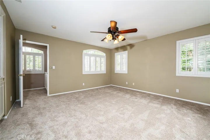 Master Retreat Sitting area or additional 6th Bedroom Upstairs