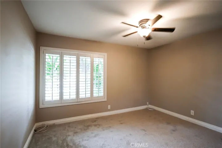 Main Floor Bedroom 3
Ceiling​​‌​​​​‌​​‌‌​‌‌​​​‌‌​‌​‌​‌​​​‌​​ Fan